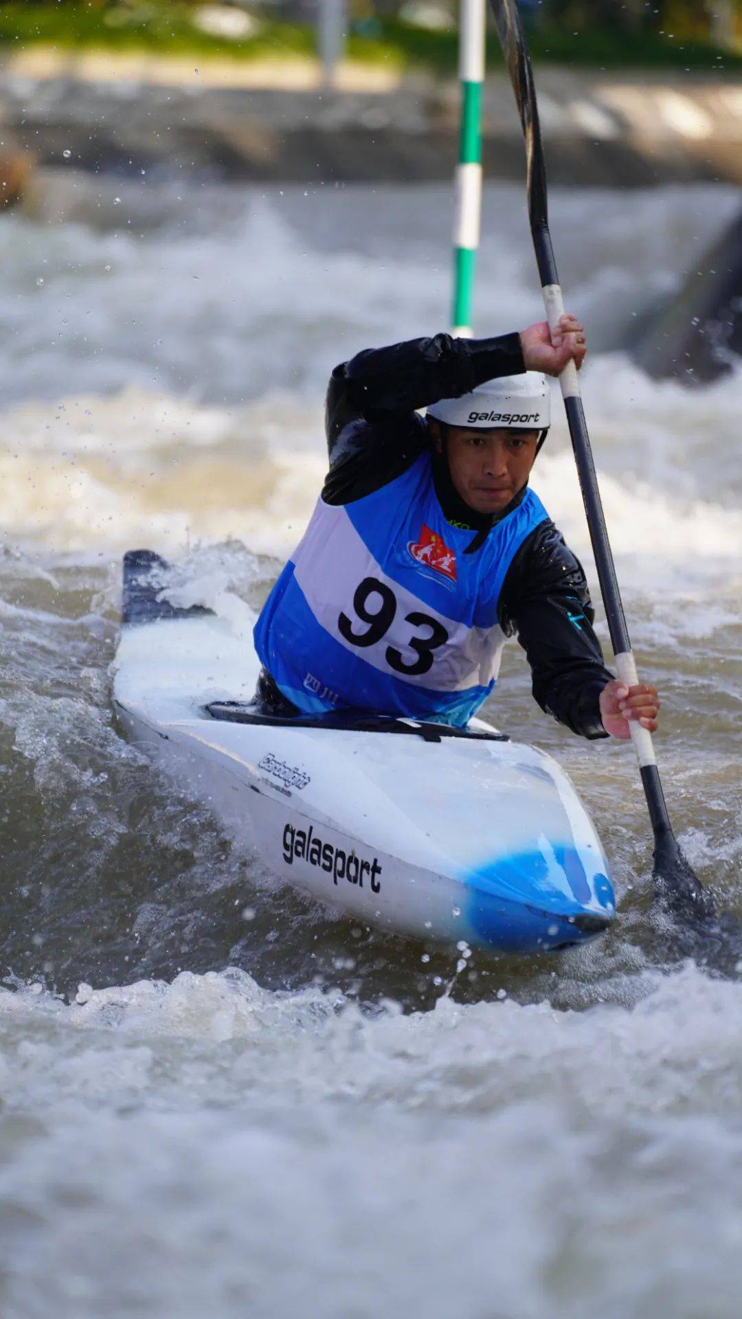 奥地利代表团在皮划艇比赛中打破记录