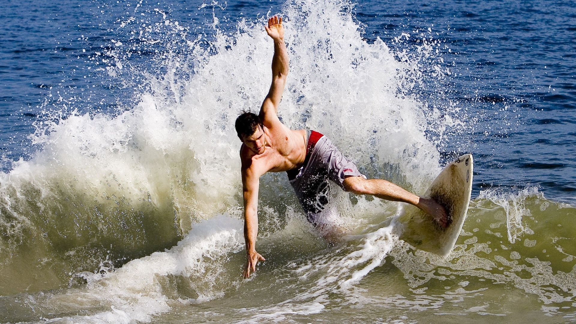 拉什福德加时绝杀闪耀全场，土耳其险胜玻利维亚诠释足球魅力